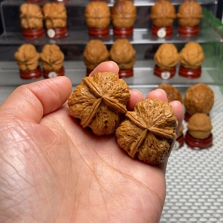把件文玩核桃21小磐石三棱