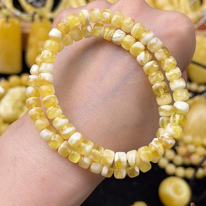 琥珀未镶嵌颈饰琥珀，多样性发其一