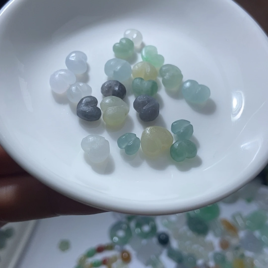 定制翡翠未镶嵌单个价格