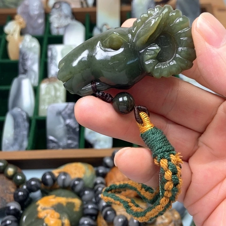 和田玉未镶嵌包链
