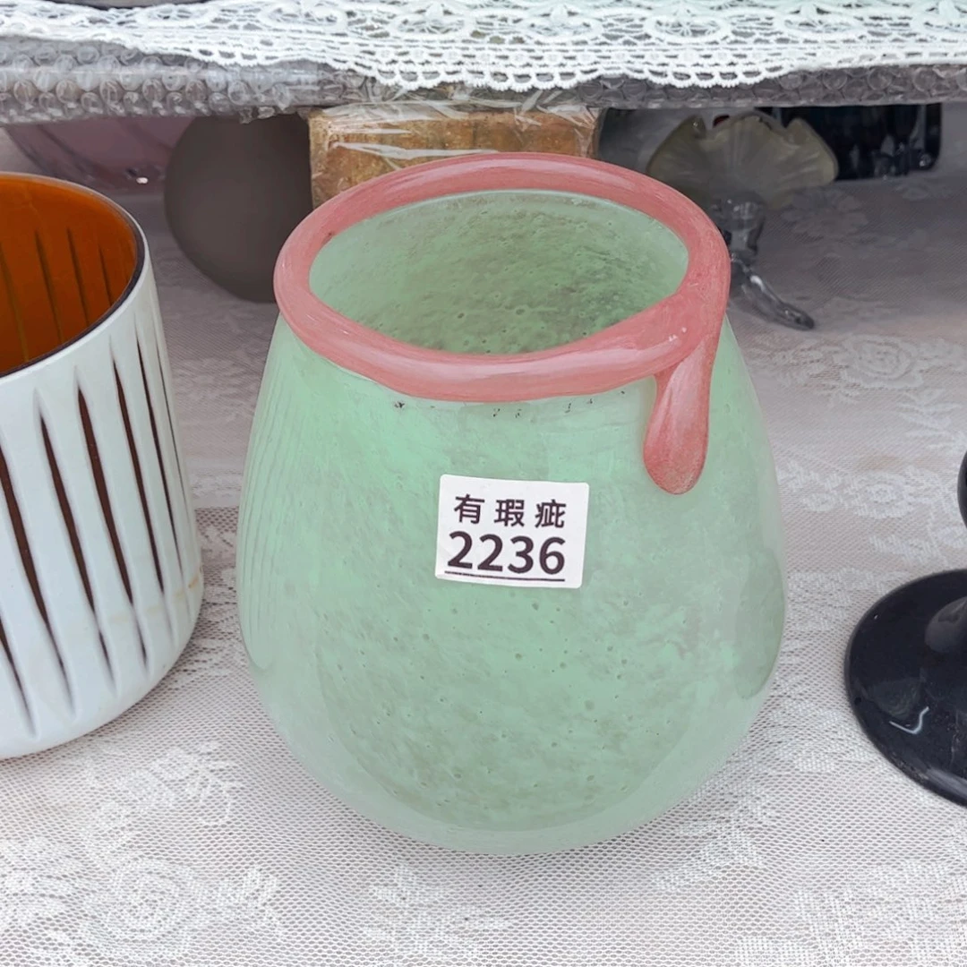 2236高20厘米，微瑕 家悦花瓶摆件