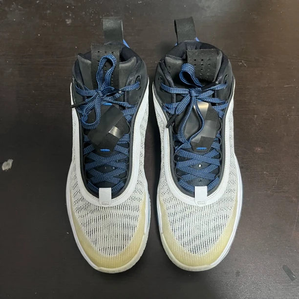 36代白蓝 44码无配盒 正品篮球鞋