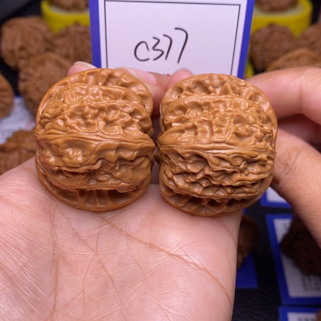 把件文玩核桃41球白c377