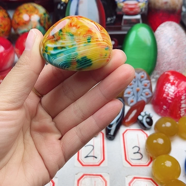 玛瑙/玉髓未镶嵌珠宝奇石