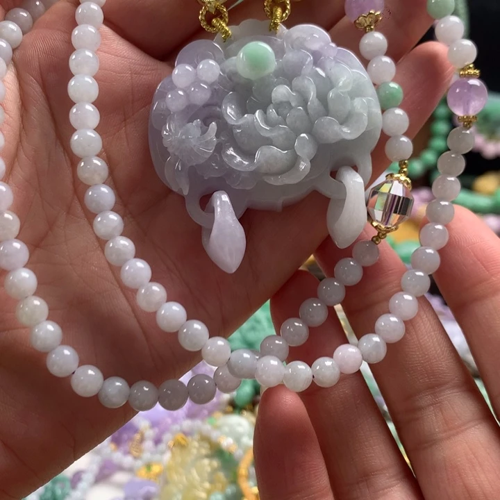 翡翠未镶嵌颈饰吊坠