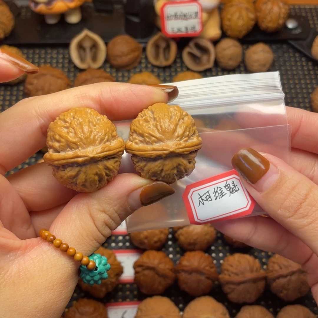 柯***魁文玩核桃吊坠31尺全品小龙珠