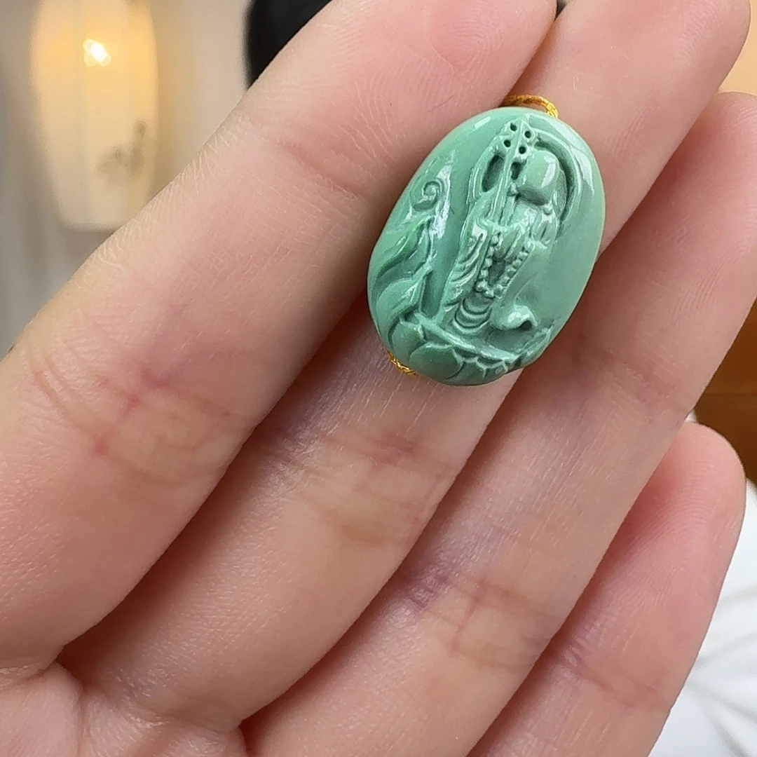 绿松石未镶嵌挂件