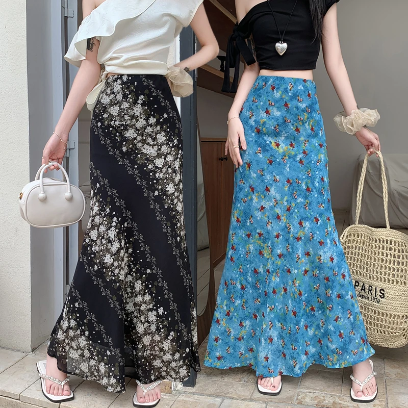蓝色碎花油画半身裙女2025夏季新款高腰显瘦复古A字长裙子