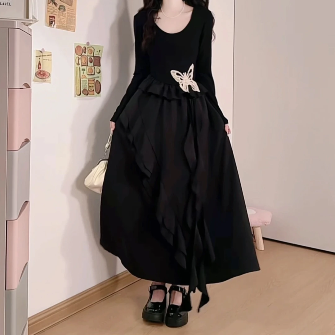 法式高级感V领长袖连衣裙女2025早秋季新款不规则设计蝴蝶长裙子