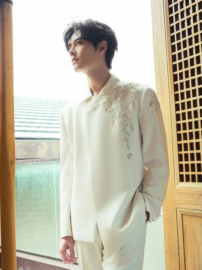 明星同款白色手工串珠西装新中式国风刺绣休闲百搭男士西服外套