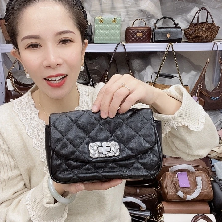 蚕丝小牛剖层皮革PU