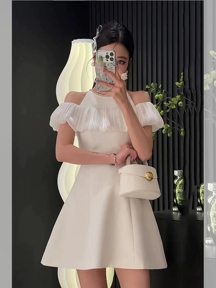 【艾米酱】名媛气质挂脖连衣裙镶钻设计荷叶边收腰显瘦纯欲风短裙