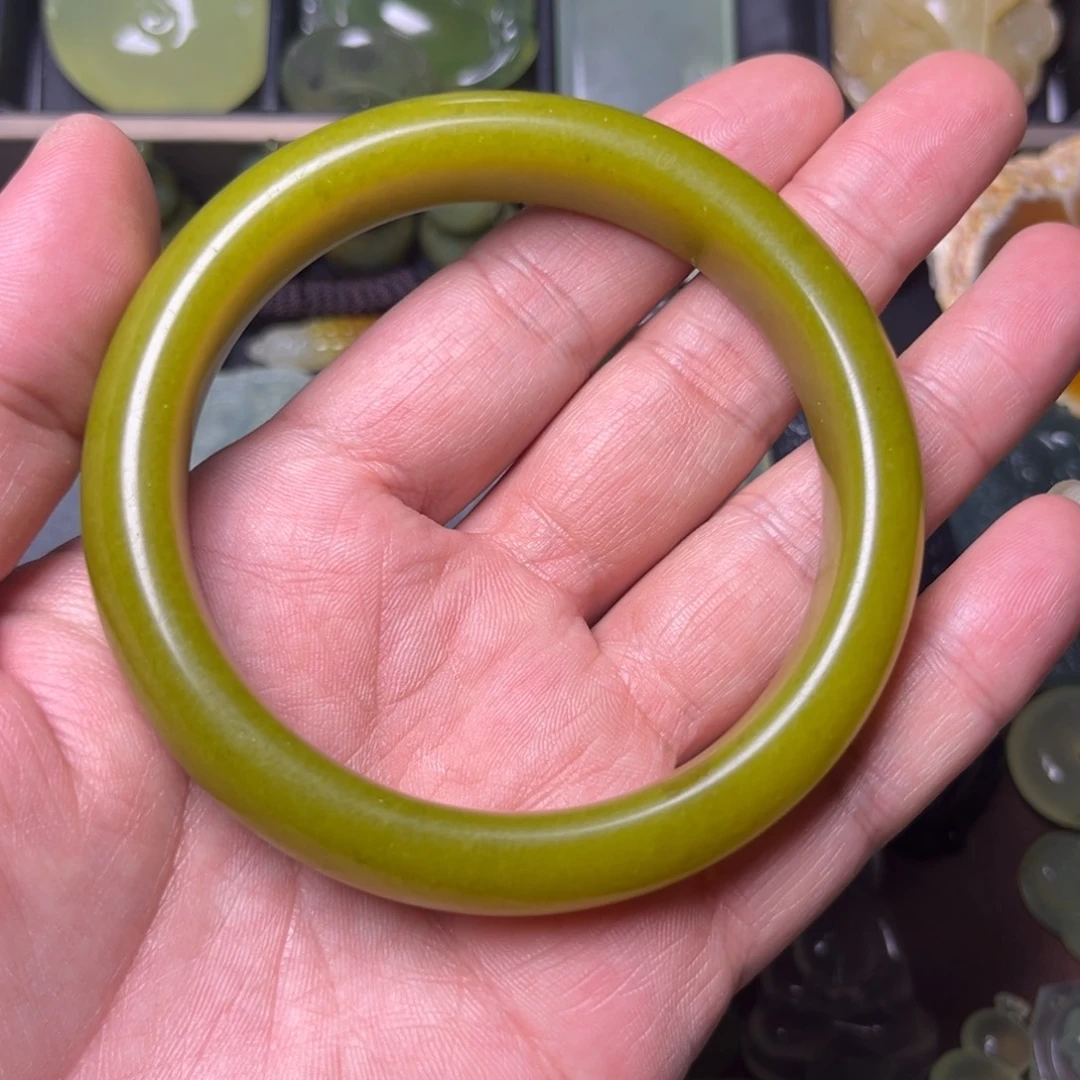 蛇纹石玉未镶嵌吊坠(不含链)