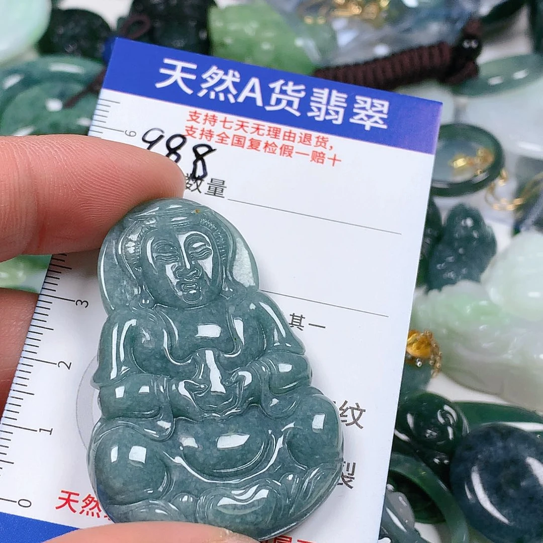 翡翠颈饰未镶嵌天然翡翠