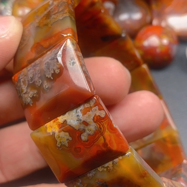 玛瑙/玉髓颈饰未镶嵌?*?