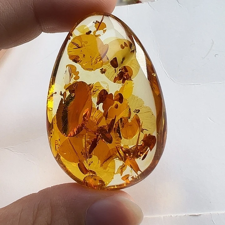 琥珀(花珀)未镶嵌颈饰