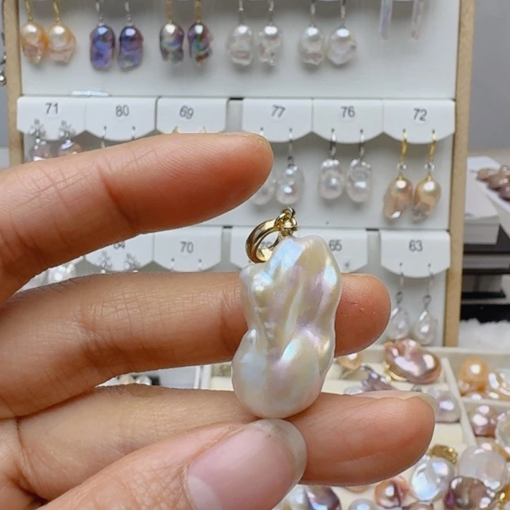 颈饰未镶嵌淡水珍珠