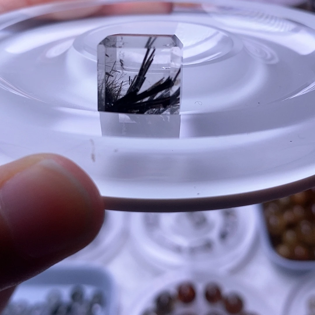 水晶天然水晶打孔不退不换未镶嵌金**?