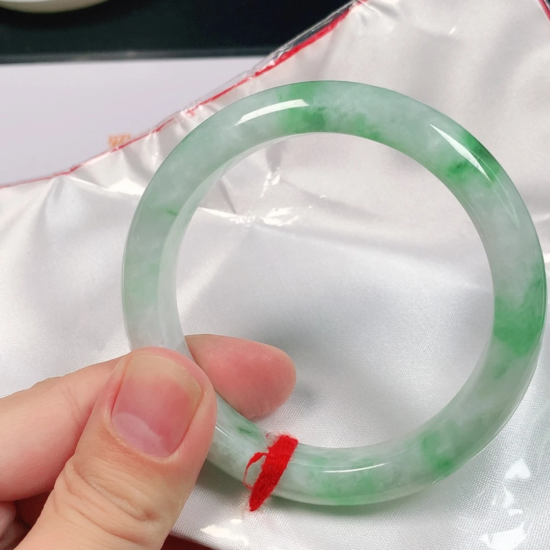 翡翠未镶嵌手镯803