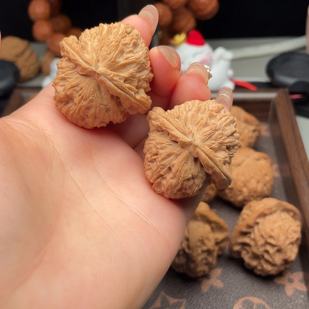 木(非红木类)白狮子39