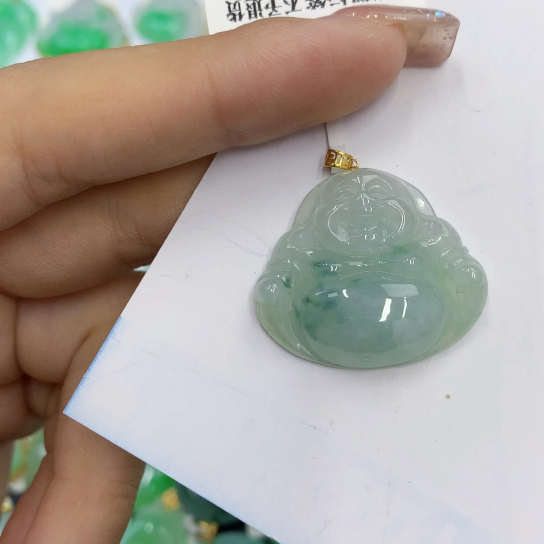 翡翠18K金镶嵌颈饰翡翠