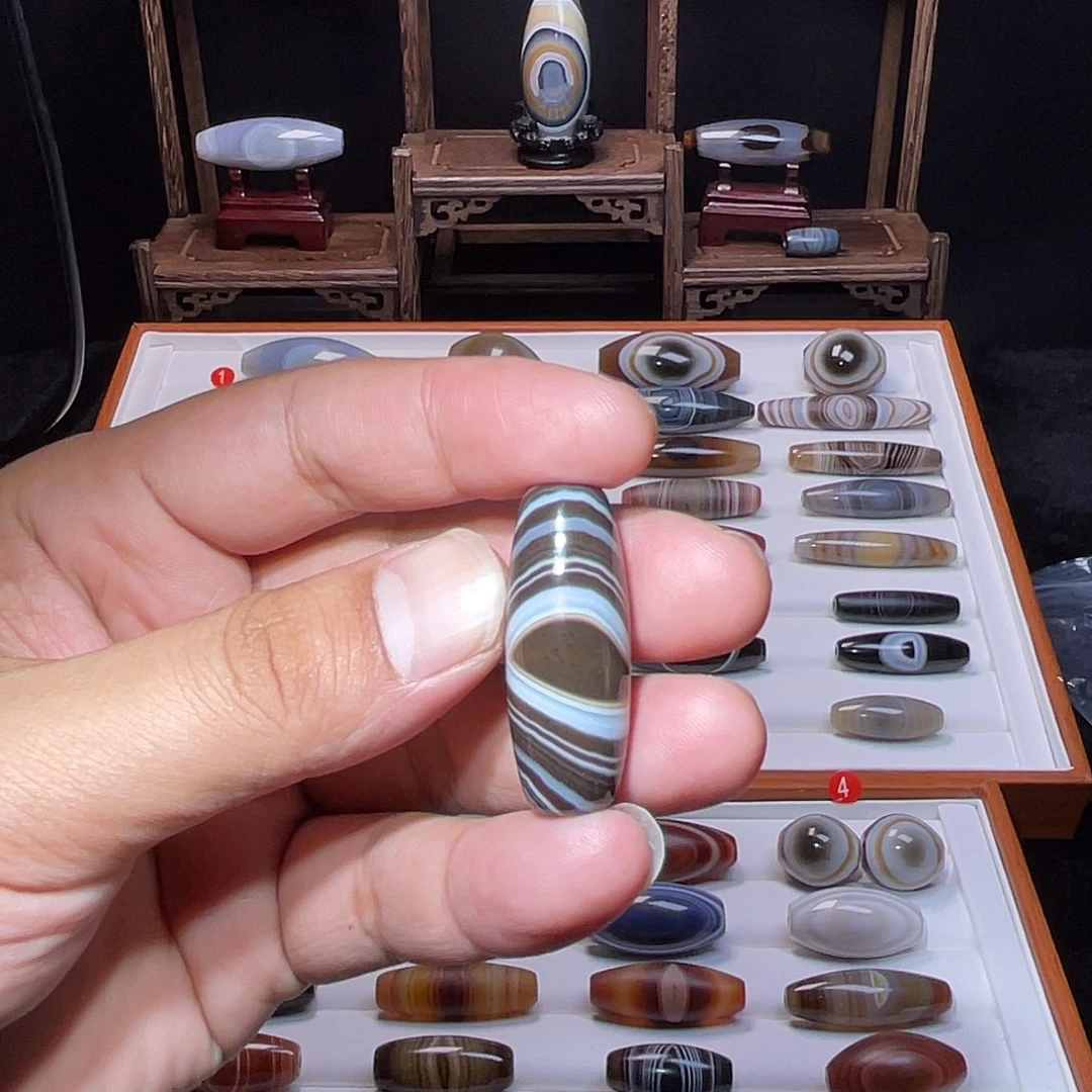 玛瑙/玉髓未镶嵌吊坠(赠链)