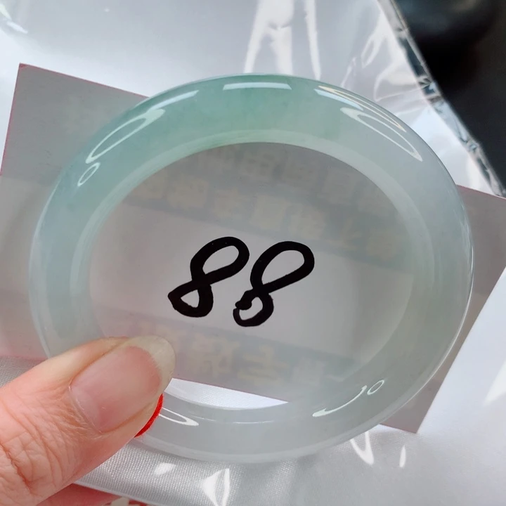 翡翠未镶嵌手镯圆57