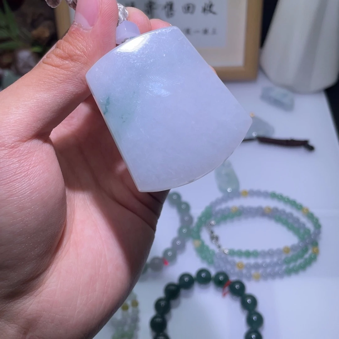 翡翠未镶嵌颈饰吊坠9