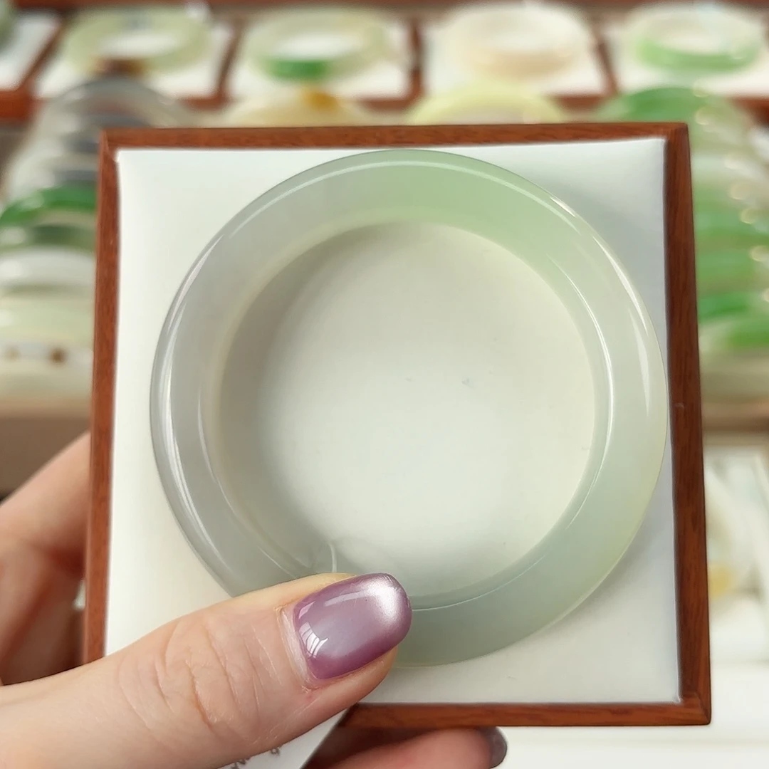 和田玉未镶嵌手镯【三色料】