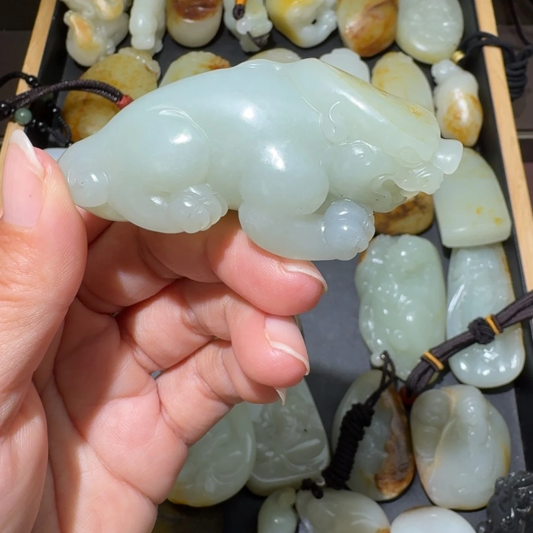 和田玉未镶嵌吊坠(不含链)