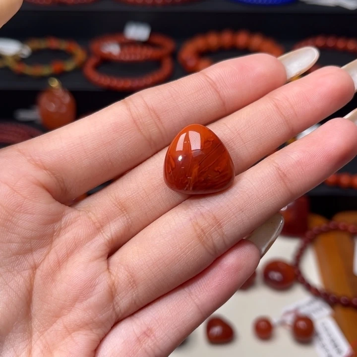 南红玛瑙未镶嵌颈饰满肉柿子红火焰