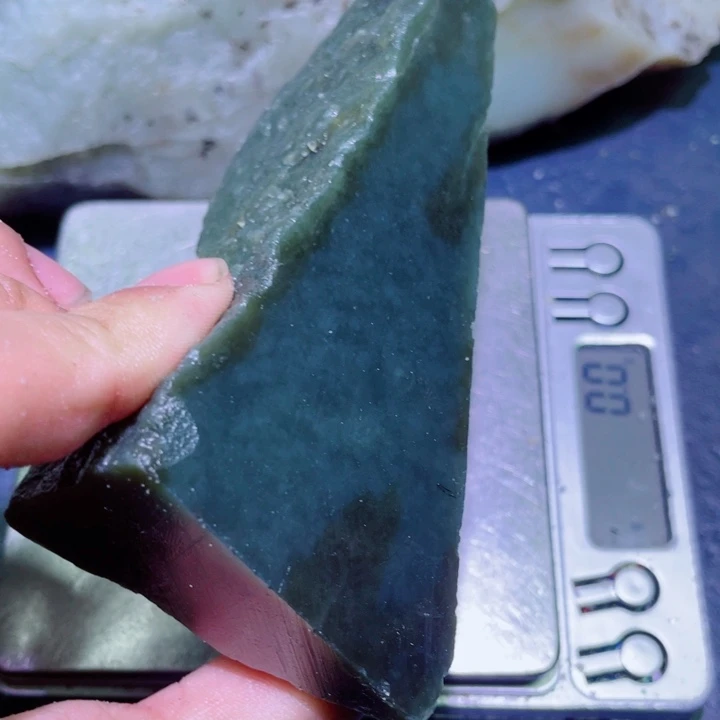 和田玉（糖玉）未镶嵌珠宝半成品