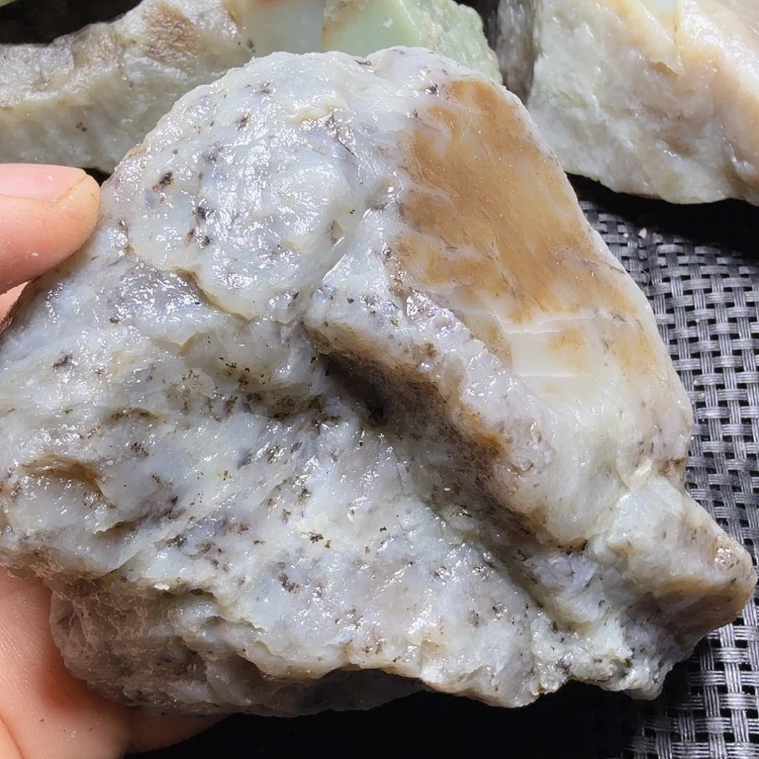 和田玉（糖玉）未镶嵌珠宝半成品