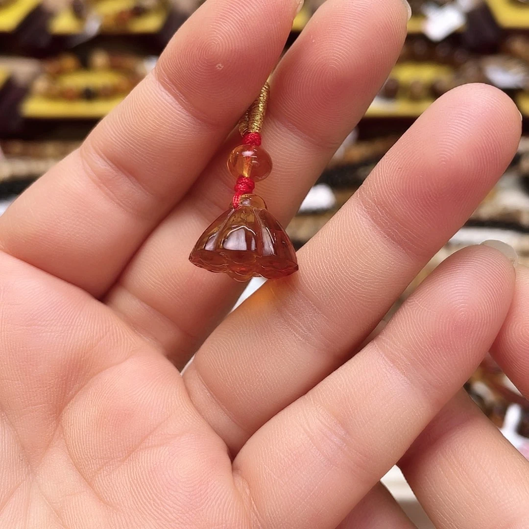 琥珀裸石未镶嵌大