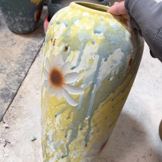 罐 默认微瑕，有孔编号20-281