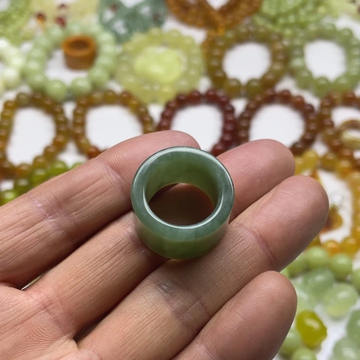 蛇纹石玉班指未镶嵌南*.