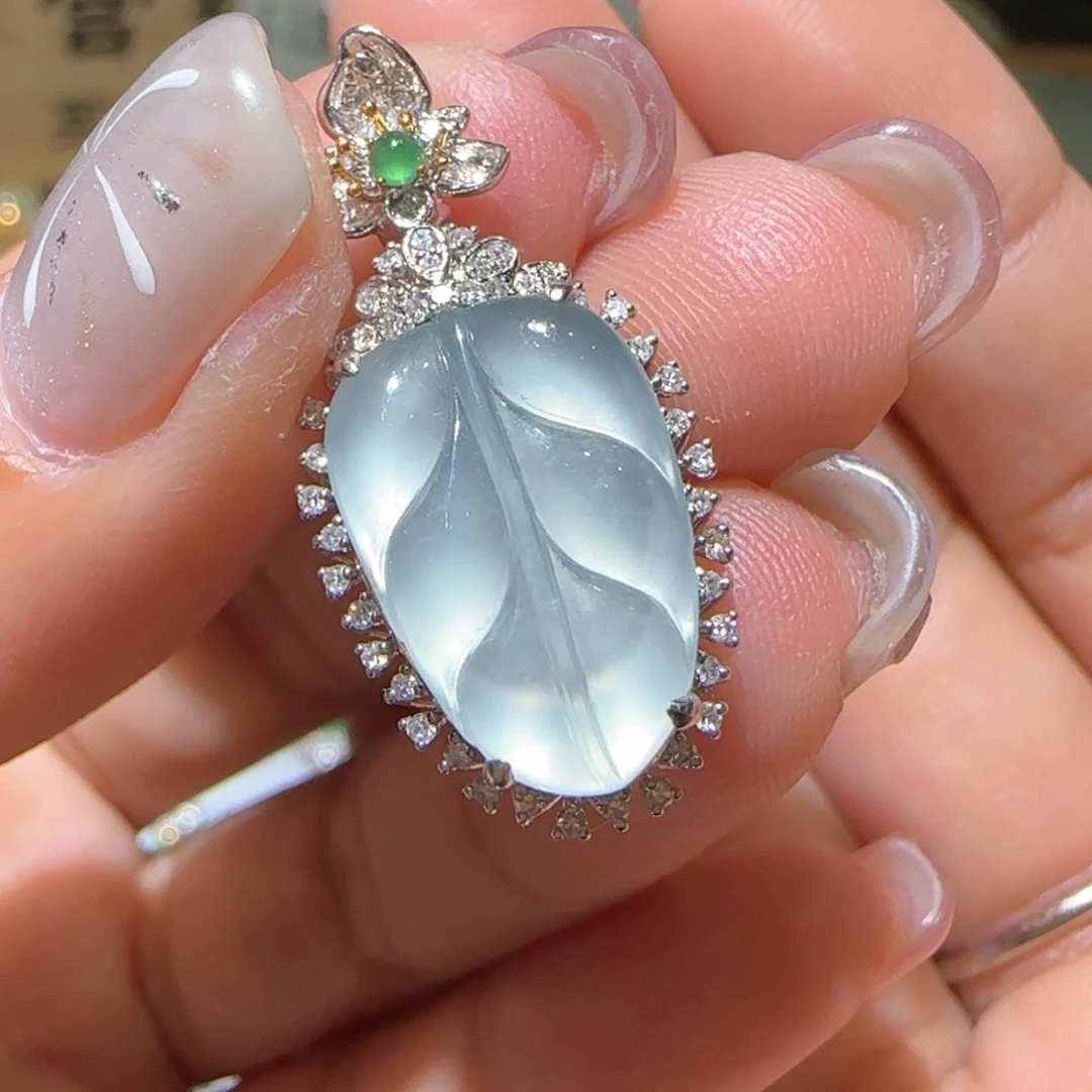 【闪购商品】翡翠颈饰18K金镶嵌缅甸