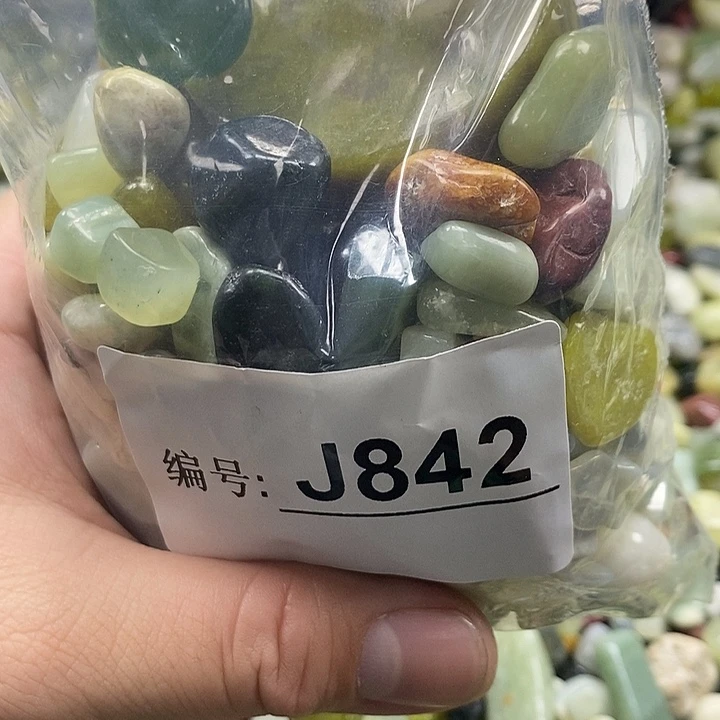 岫玉鱼缸石未镶嵌