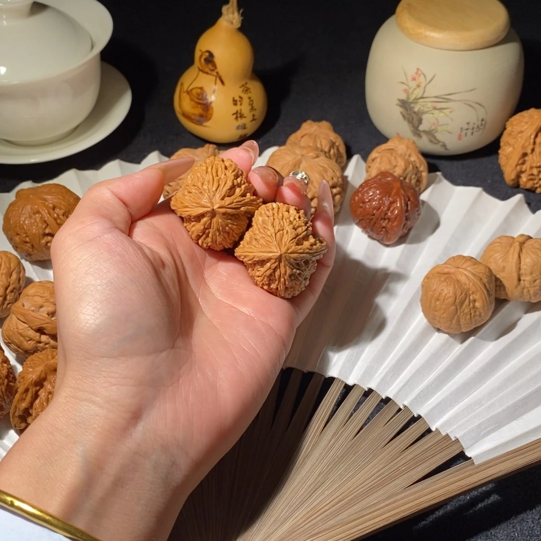 文玩核桃吊坠长***伟南疆石36