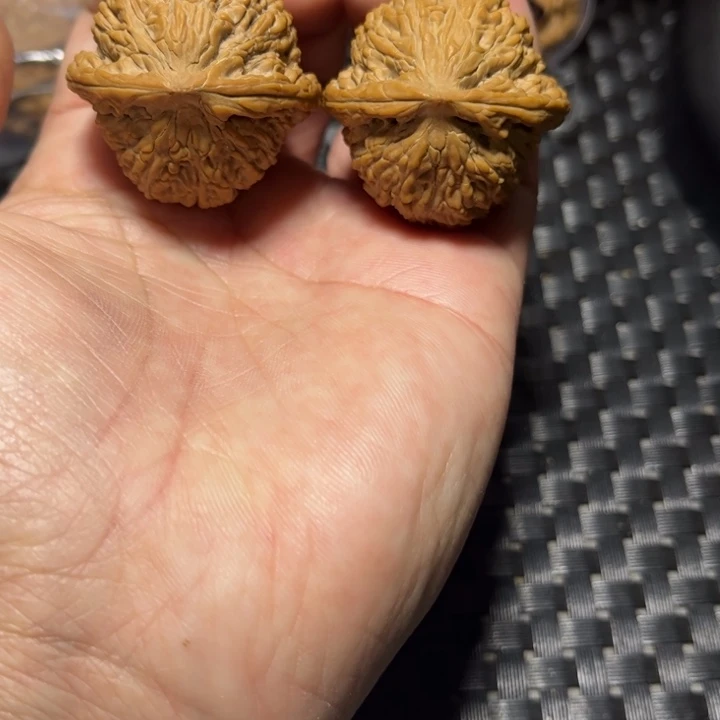文玩核桃吊坠承德密纹