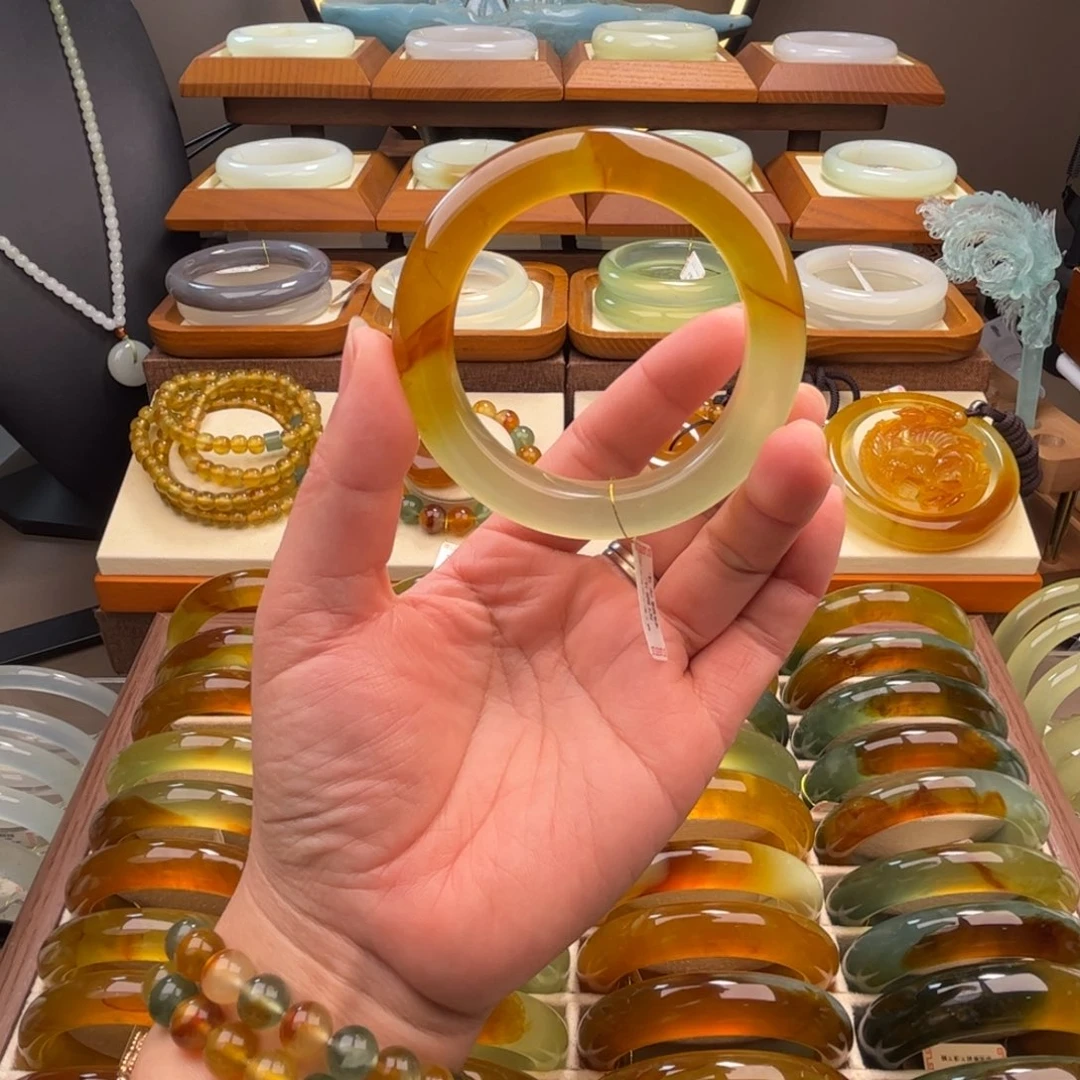 蛇纹石玉未镶嵌手镯56