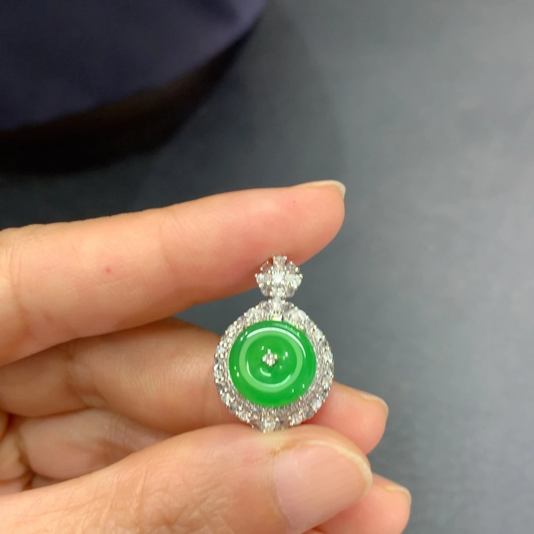 翡翠18K金镶嵌吊坠(不含链)