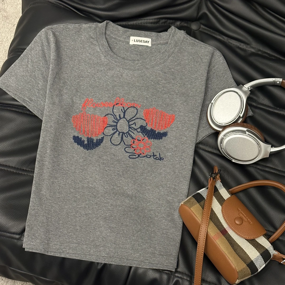 LUSESAY 刺绣高级感花花2025新款重工短袖T恤女百搭时尚上衣ins潮