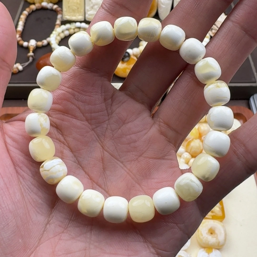 琥珀未镶嵌裸石蜜蜡