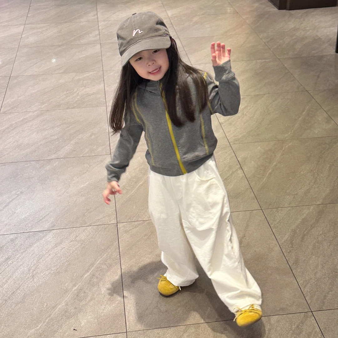 小思家女童2025秋季新款韩版学院运动风小立领拉链上衣休闲裤套装