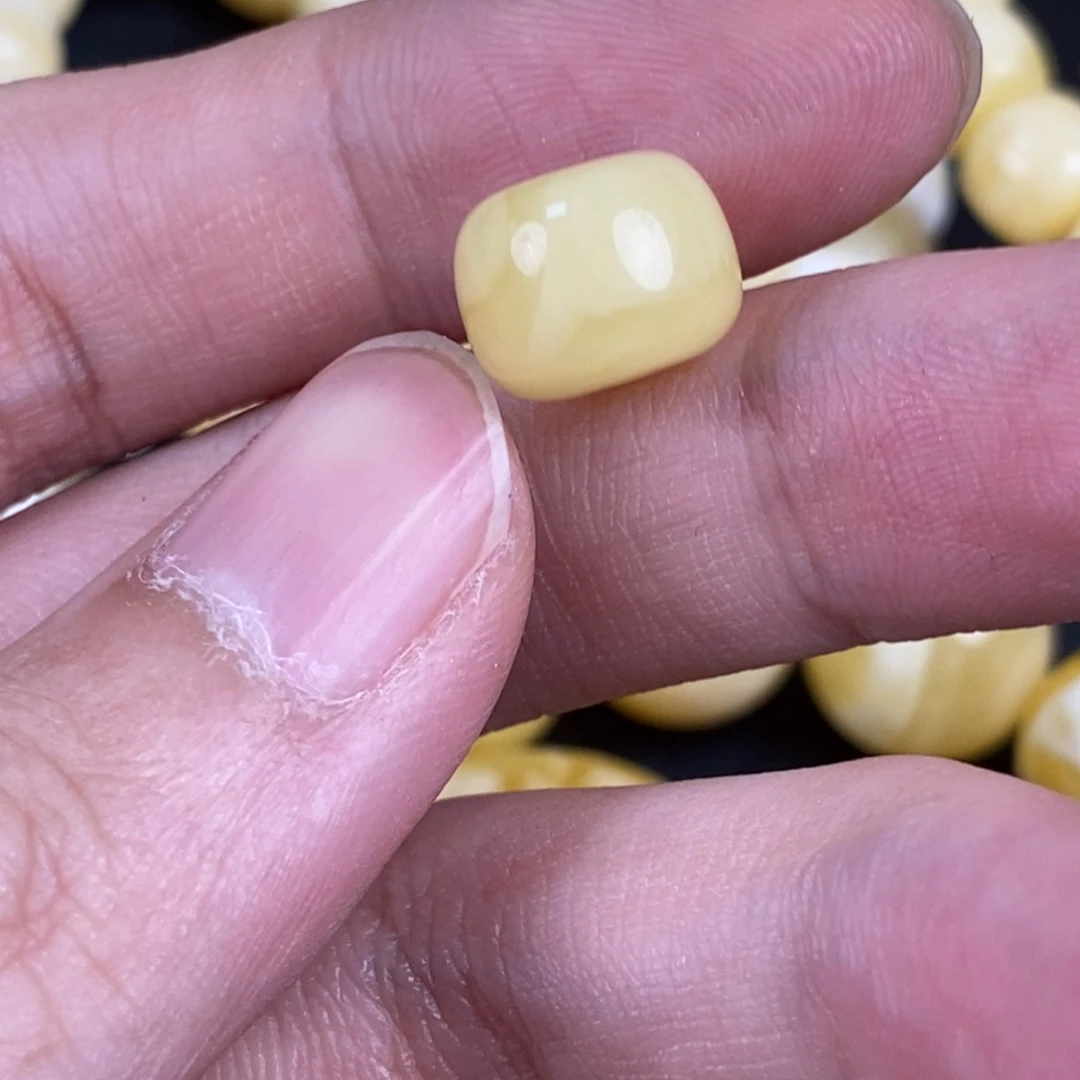 琥珀未镶嵌珠宝奇石31