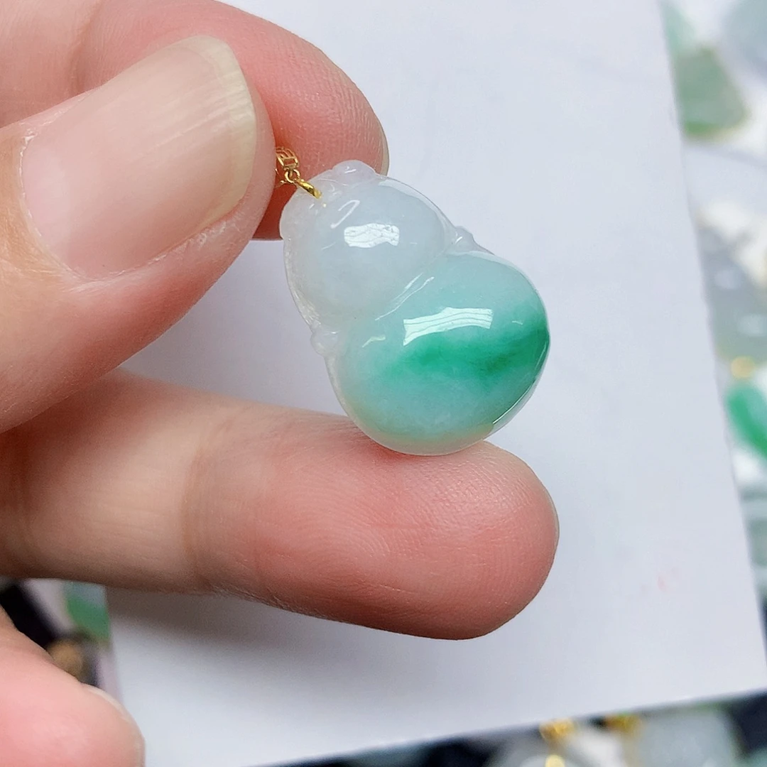 翡翠18K金镶嵌颈饰345677