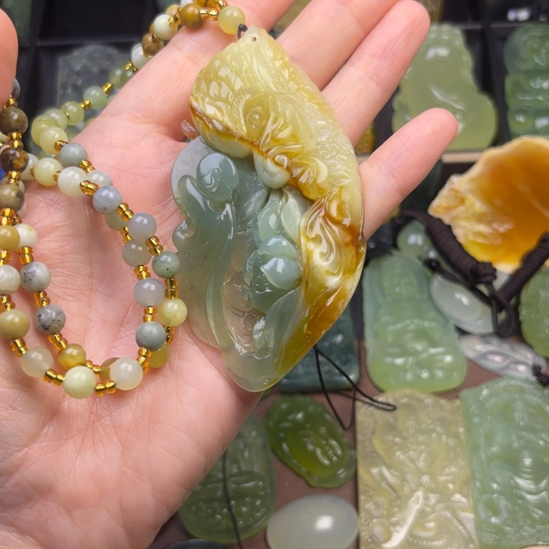 蛇纹石玉未镶嵌吊坠(赠链)