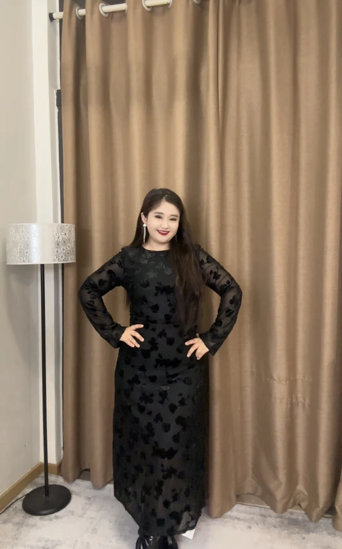 喜事不断家大码时尚修身款连衣裙