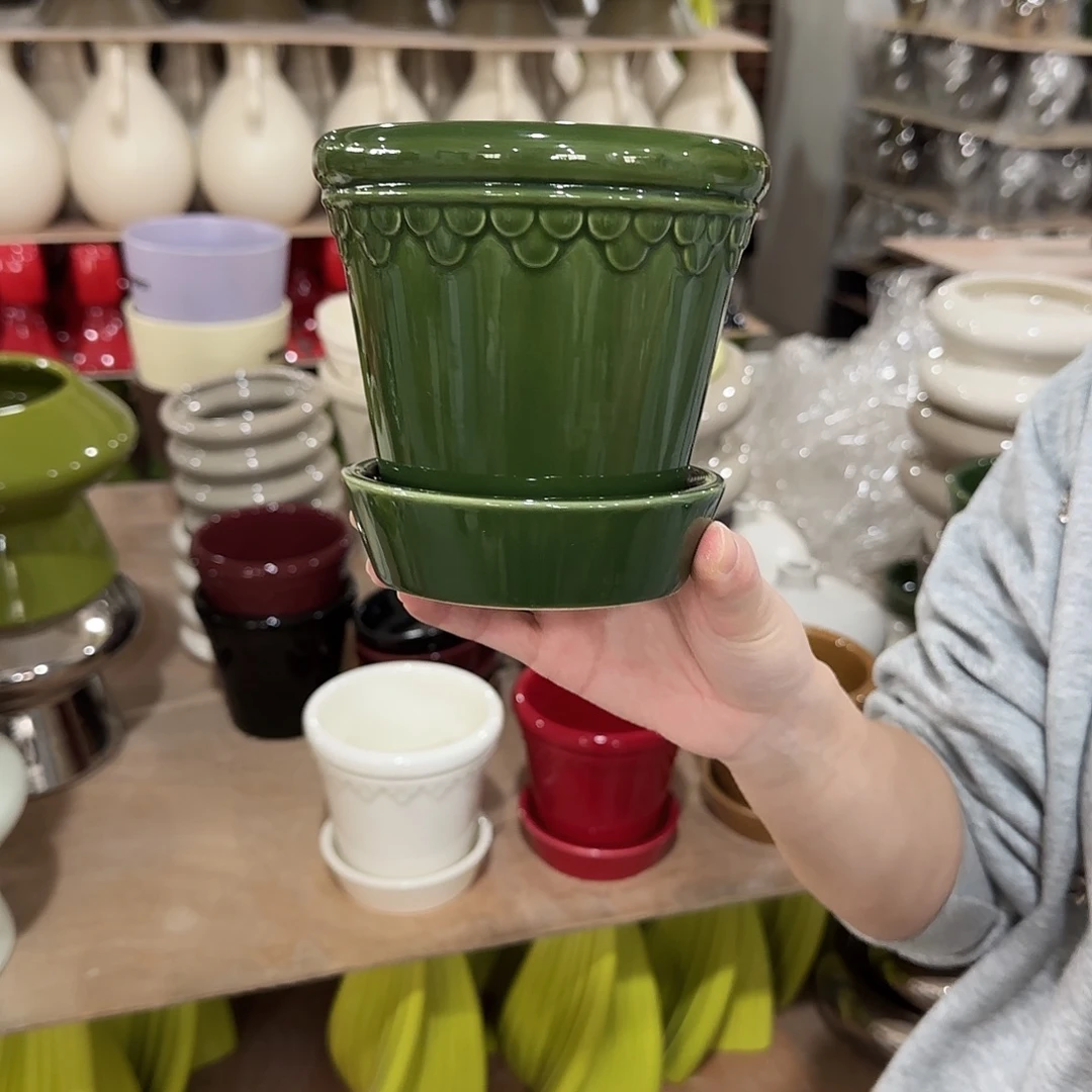 b4绿色带托花盆花盆花盆